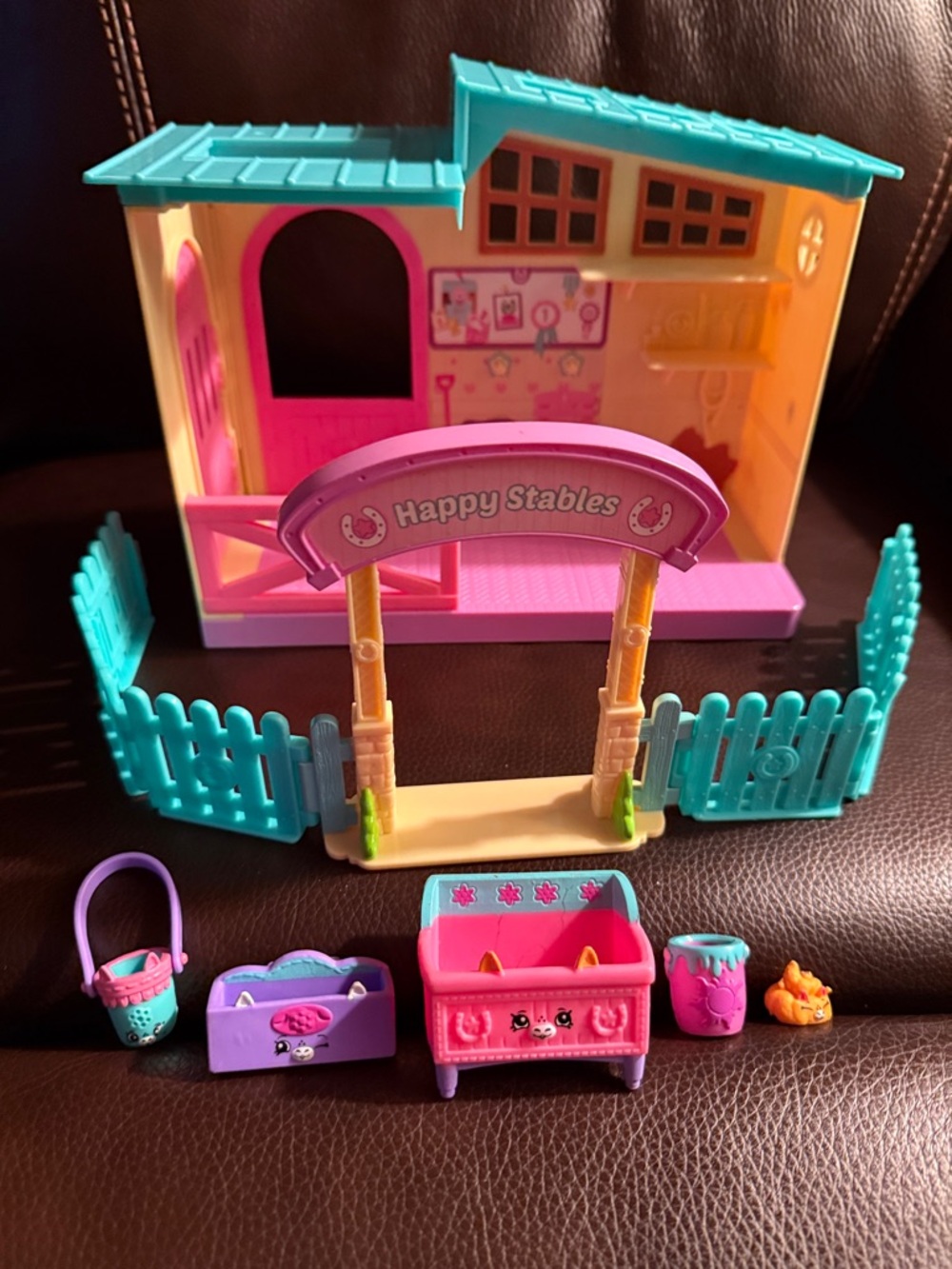 Shopkins happy places happy stables.  As shown.